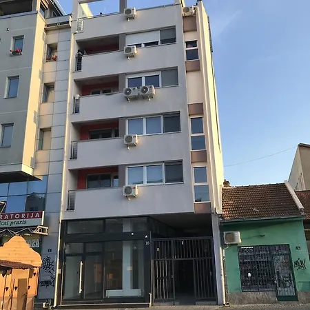 Apartment Apartman Dora Novi Sad
